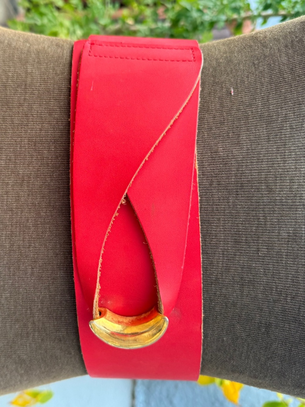 🔥 Vintage 80s Red Leather Statement Belt